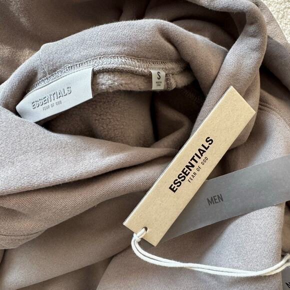 Fear of God ESSENTIALS Hoodie in Desert Taupe - Picture 8 of 9